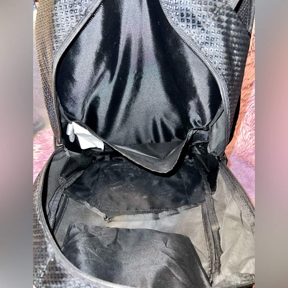 🎒Puma Backpack🎒 - Picture 3 of 4
